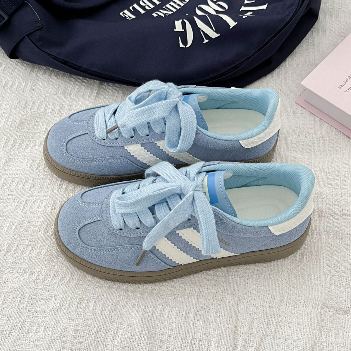 Vintage-style sneakers for wom - Sewing New recension och pris