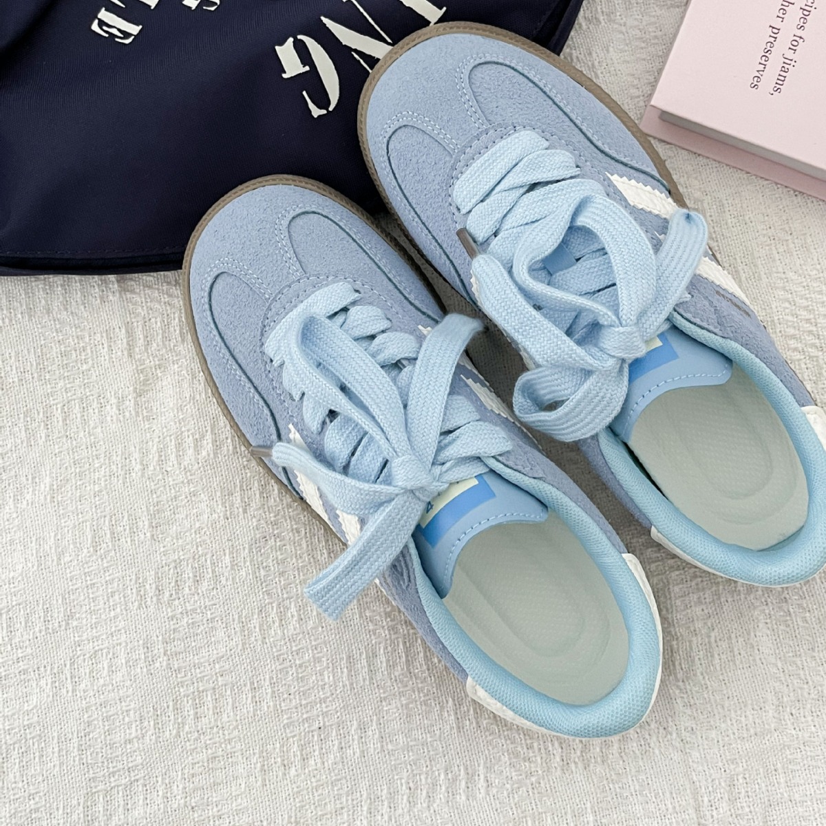Vintage-style sneakers for wom - Sewing New recension och pris